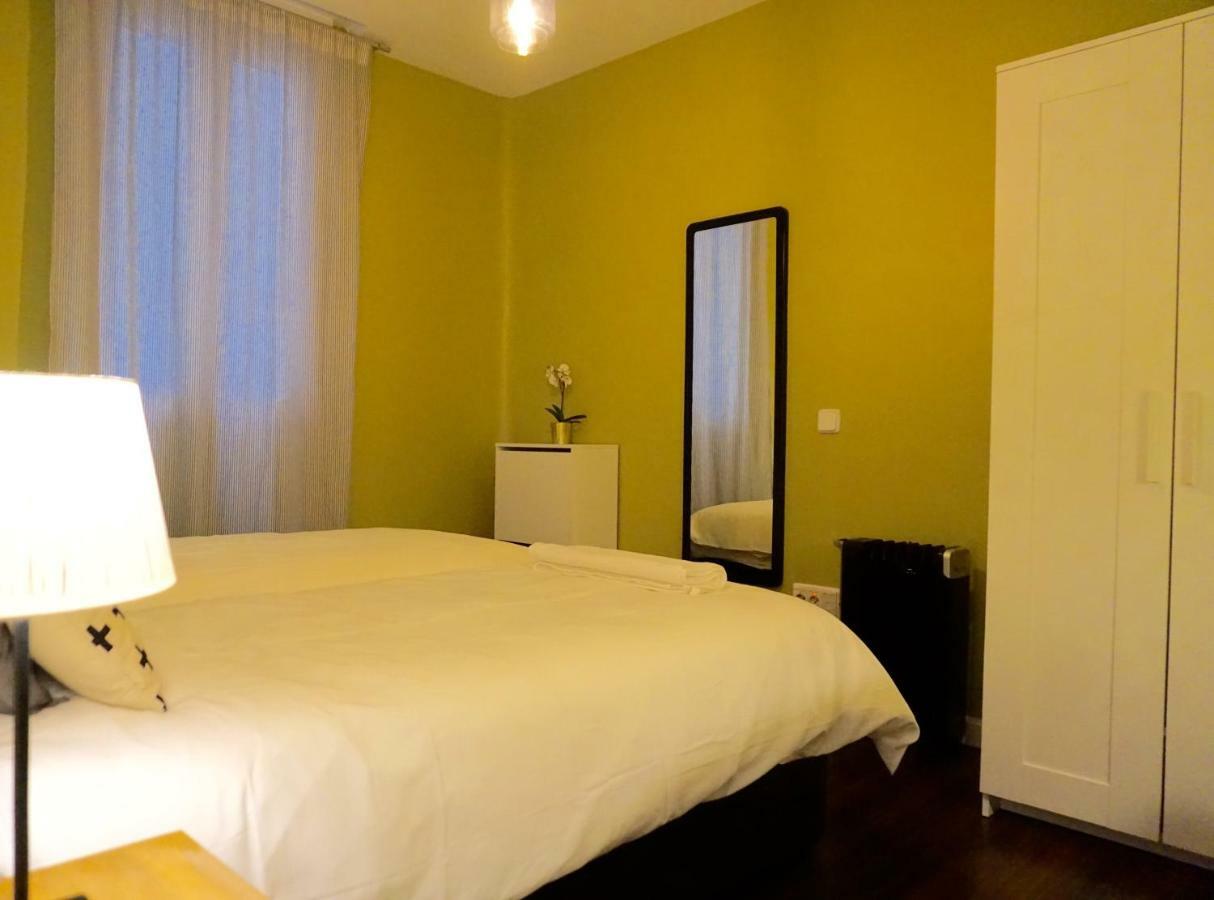 Smart Plaza De Las Cortes Apartment มาดริด ภายนอก รูปภาพ