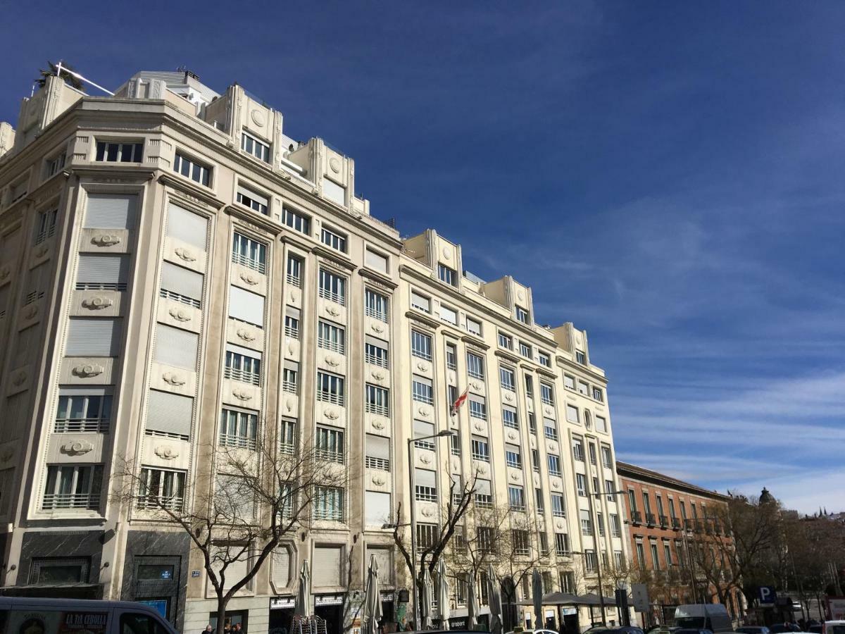Smart Plaza De Las Cortes Apartment มาดริด ภายนอก รูปภาพ